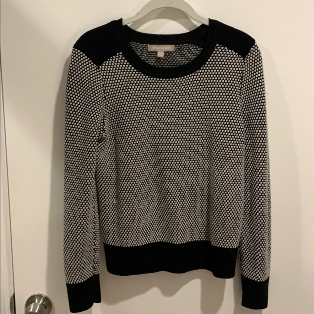 Sweater - Picture 1 of 2